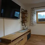 Edinger Apartment *